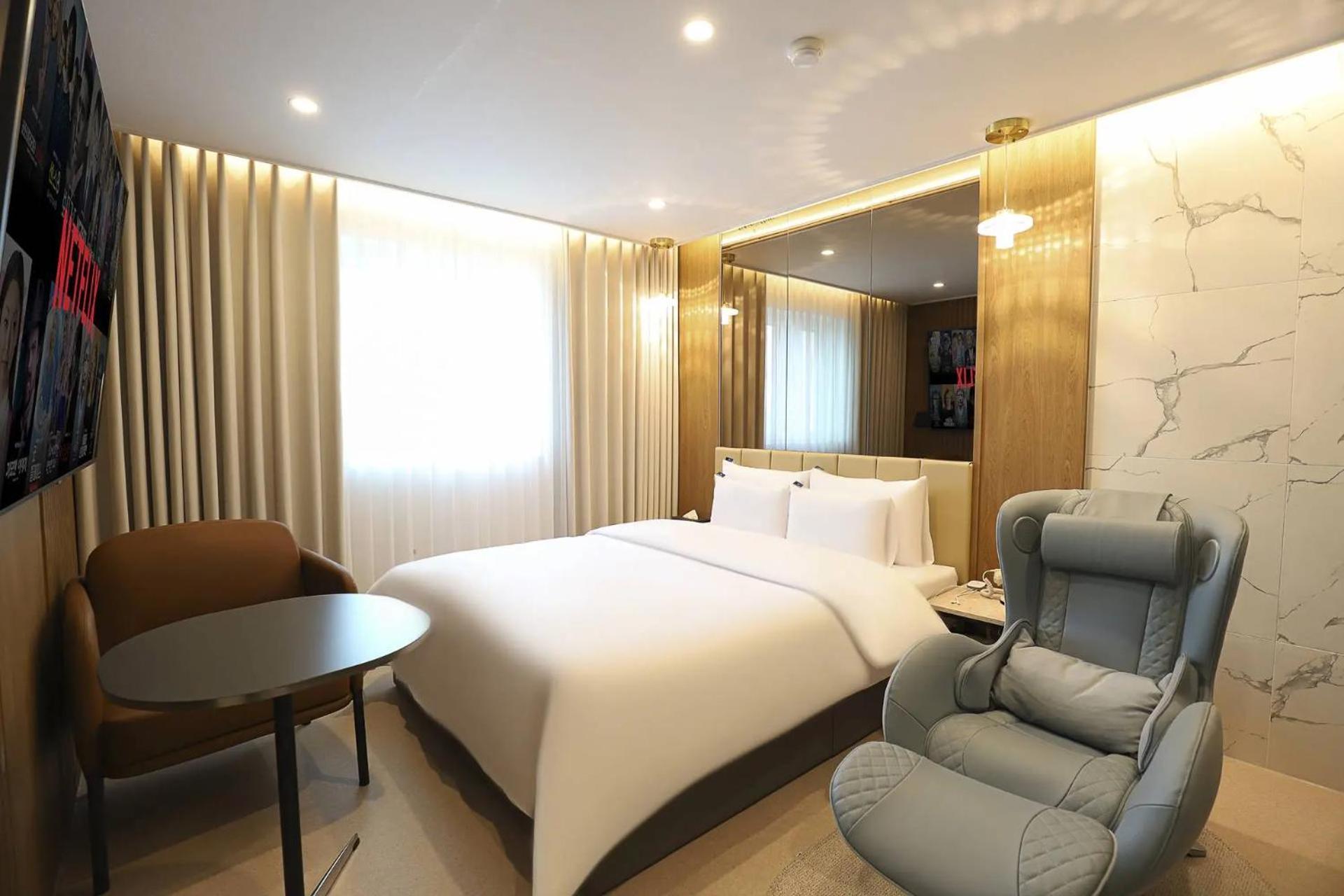 Rosy Hotel Cheongju Exteriör bild
